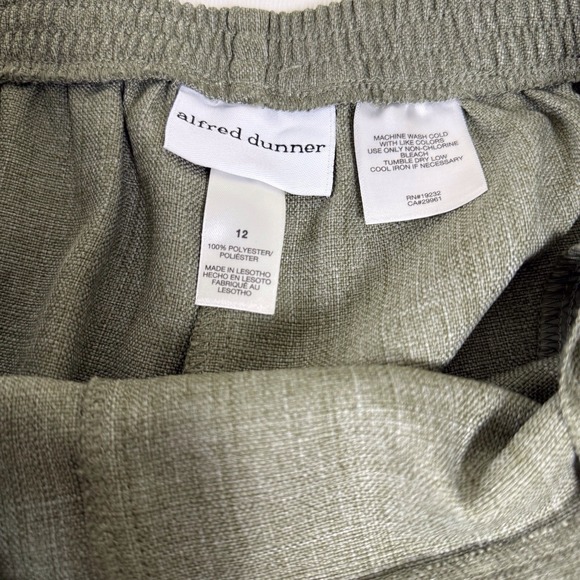 Alfred Dunner Grey‎ Pull on Pants Flat Front Elastic Waist In Back Size 12 - Picture 2 of 7